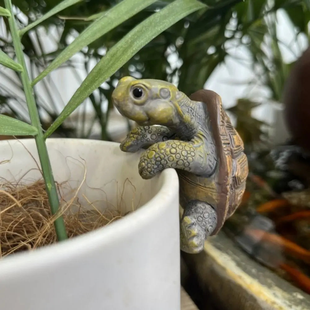 Hanging Turtle Ornament – Indoor & Outdoor Decor