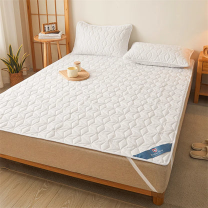 Durable Waterproof Mattress Protector – Anti-Spill & Stain Resistant